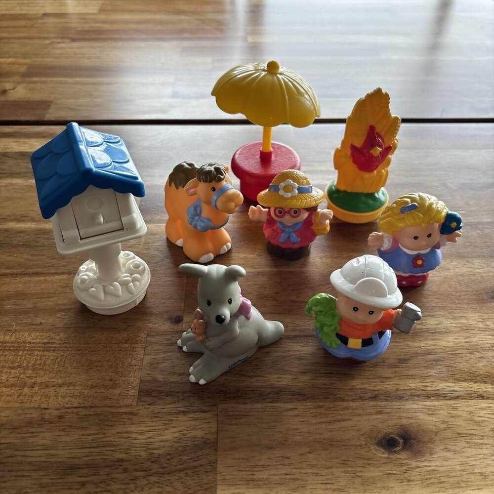 2001 Fisher Price Little People Lot Of 8 Figures Kangaroo with Baby Camel & More